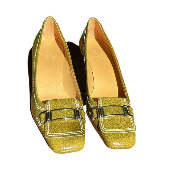 Cole Haan Green Patent Leather Kitten Heel with Buckle Square Toe. Size 8 1/2. - Picture 2 of 6